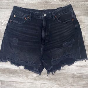 American Eagle 90s Boyfriend Shorts